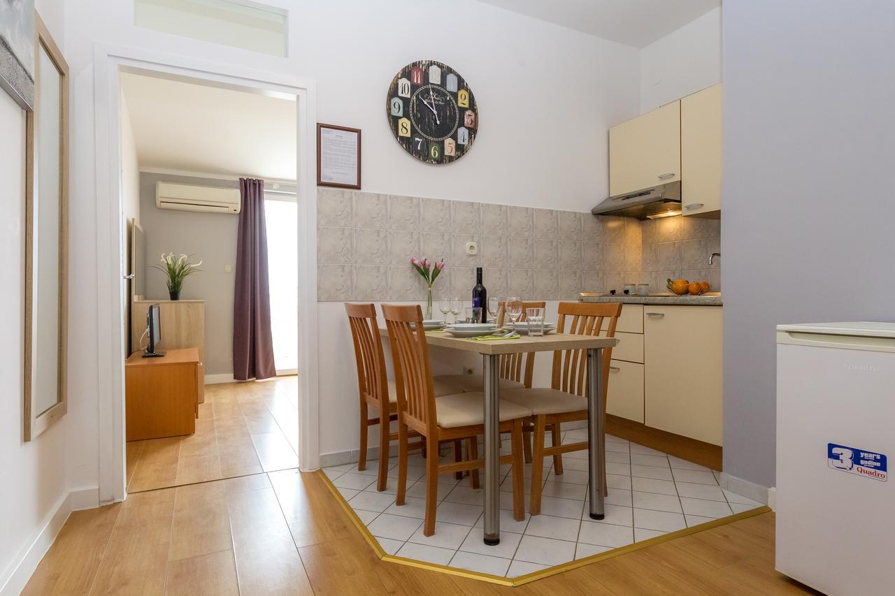 Apartments In City Center Ventus Novalja Zewnętrze zdjęcie